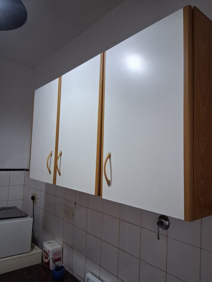 Sarmiento 2239 . Departamento de 1 ambiente lateral con muebles