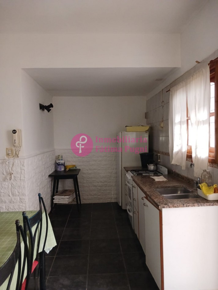 Ph 2 ambientes lateral, planta baja con patio. La Perla