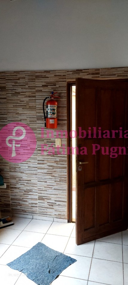 Alquiler 24 meses. Brown 4358 casi Chaco. Ph 2 amb con patio. Sin muebles