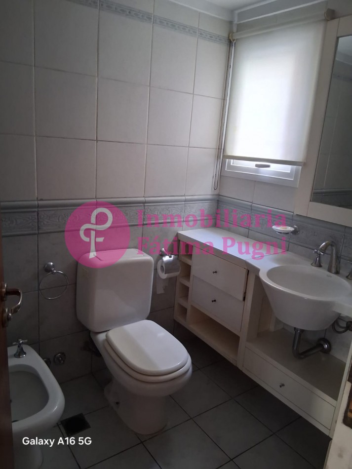 Piso 4 ambientes con cochera, amoblado. Avenida Colon 1105