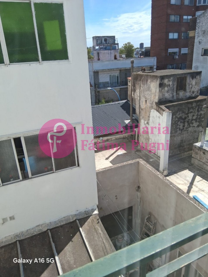 San Juan y Moreno - Departamento 2 ambientes lateral con muebles-  