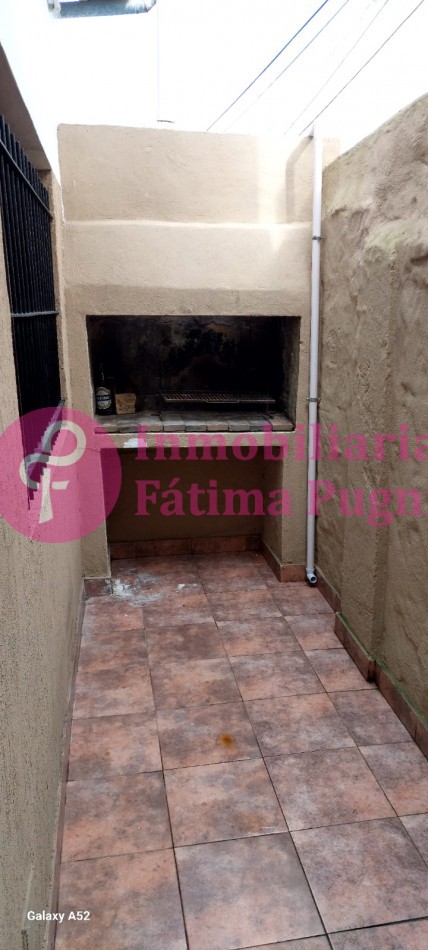 Alquiler 24 meses. Brown 4358 casi Chaco. Ph 2 amb con patio. Sin muebles