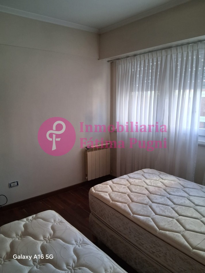 Piso 4 ambientes con cochera, amoblado. Avenida Colon 1105