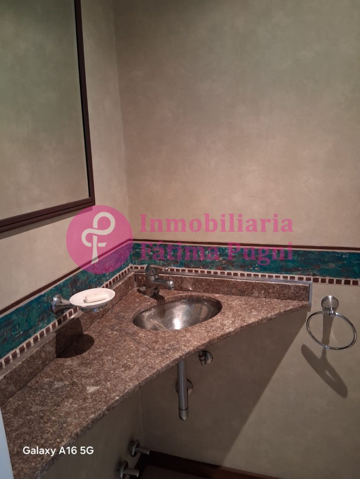 Piso 4 ambientes con cochera, amoblado. Avenida Colon 1105