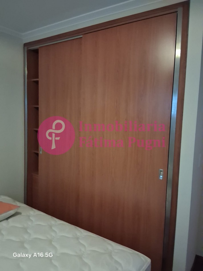 Piso 4 ambientes con cochera, amoblado. Avenida Colon 1105