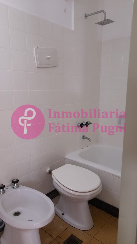 Bolivar y La Rioja- Departamento 2 ambientes- alquiler 24 meses