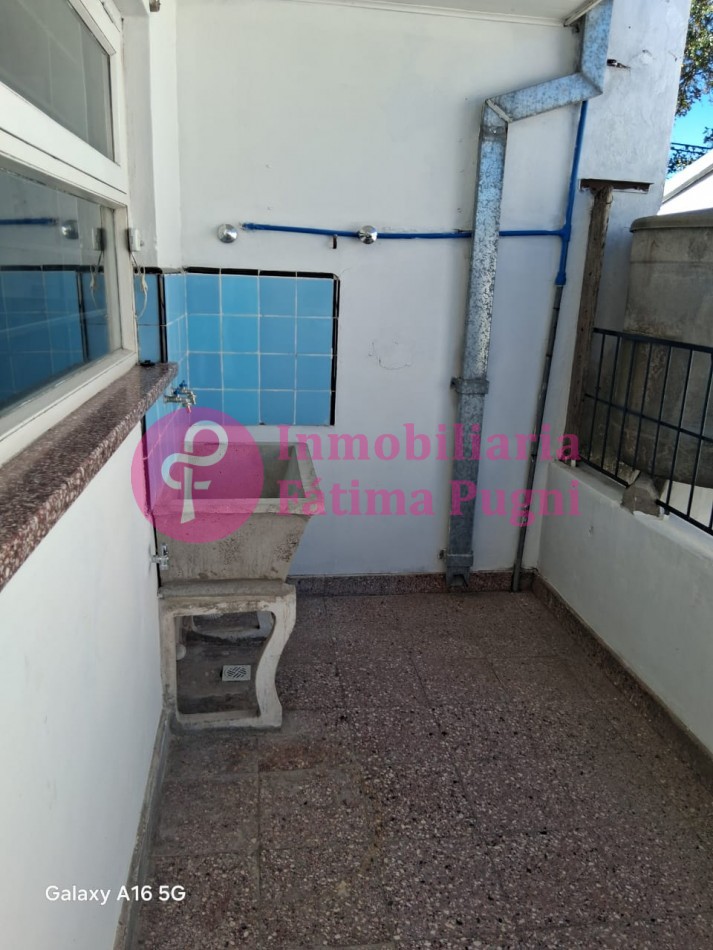 Don Bosco e Ituzaingo- unico en planta alta- 3 ambientes alquiler 24 meses