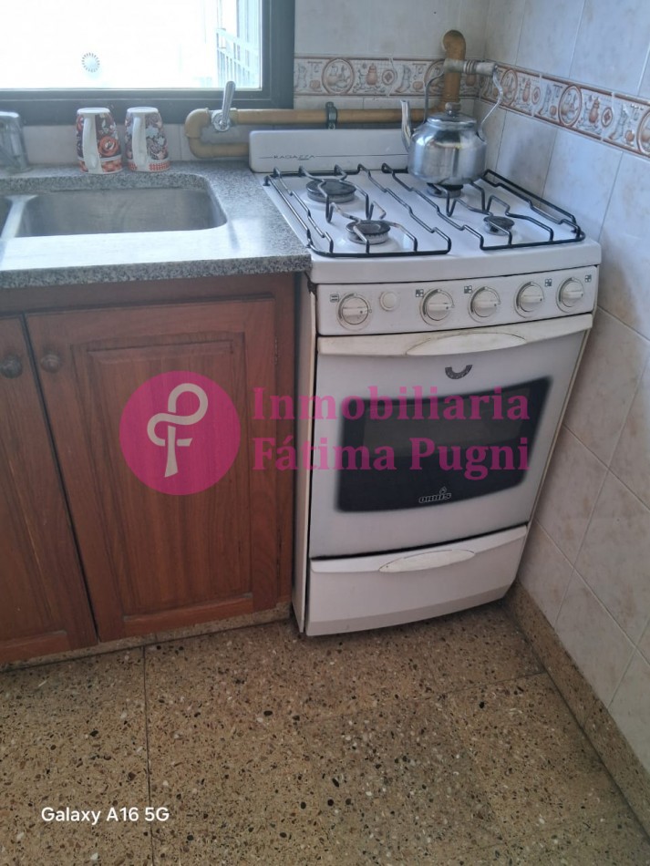 San Juan y Moreno - Departamento 2 ambientes lateral con muebles-  