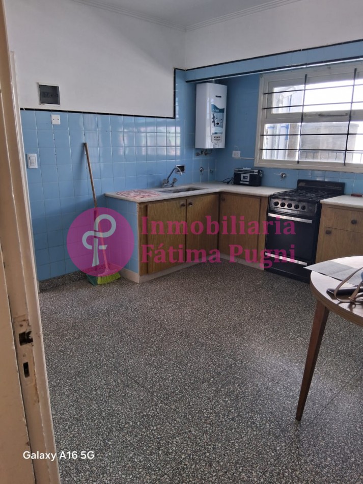 Don Bosco e Ituzaingo- unico en planta alta- 3 ambientes alquiler 24 meses