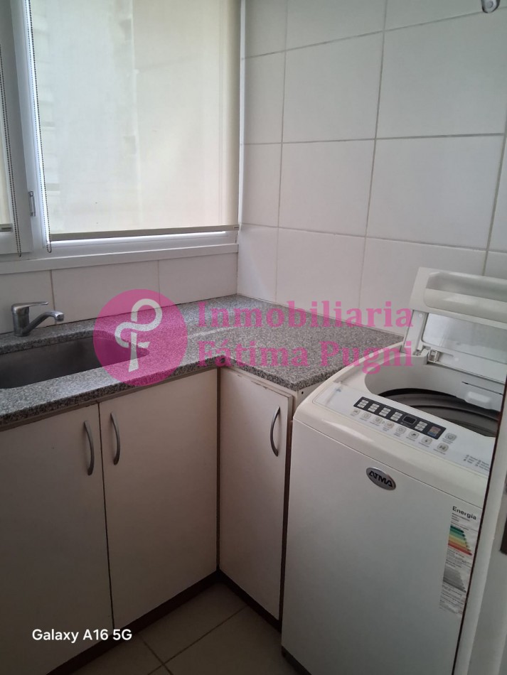 Piso 4 ambientes con cochera, amoblado. Avenida Colon 1105