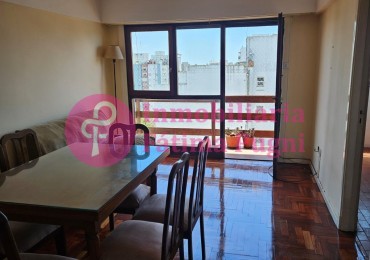 11 de Septiembre e Independencia Departamento 2 ambientes a la calle, con balcon. 2 baños, Muy buen estado 