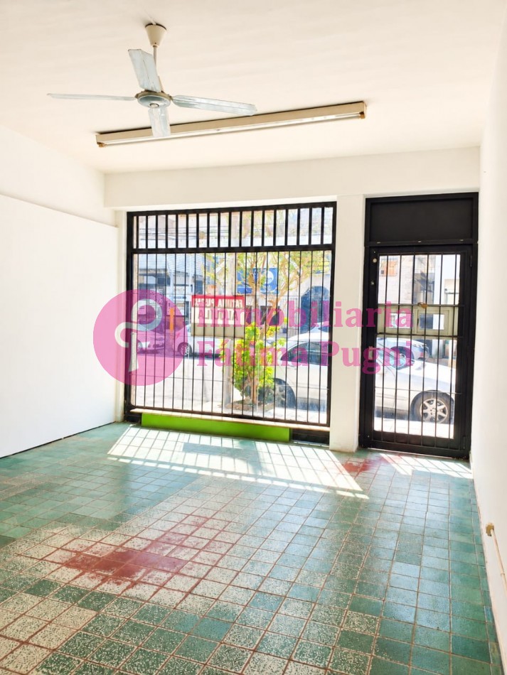 Local comercial- La Perla- Balcarce 3318 