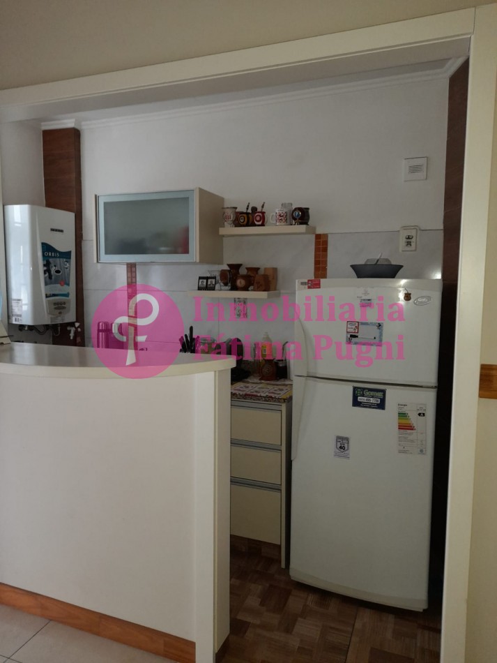 Departamento 1 ambiente a la calle con balcon- Impecable