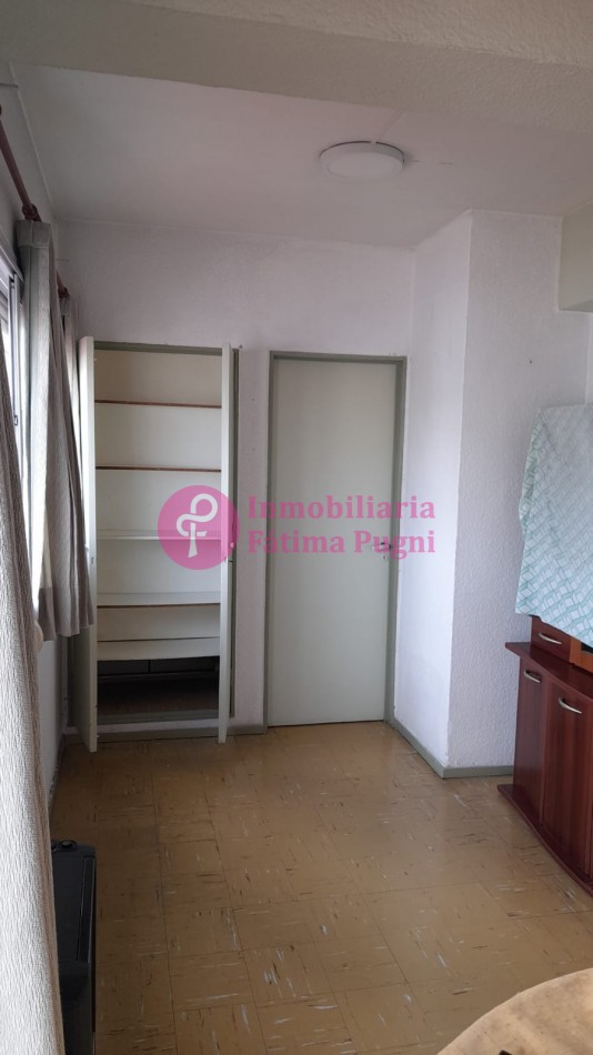 Bolivar y La Rioja- Departamento 2 ambientes- alquiler 24 meses