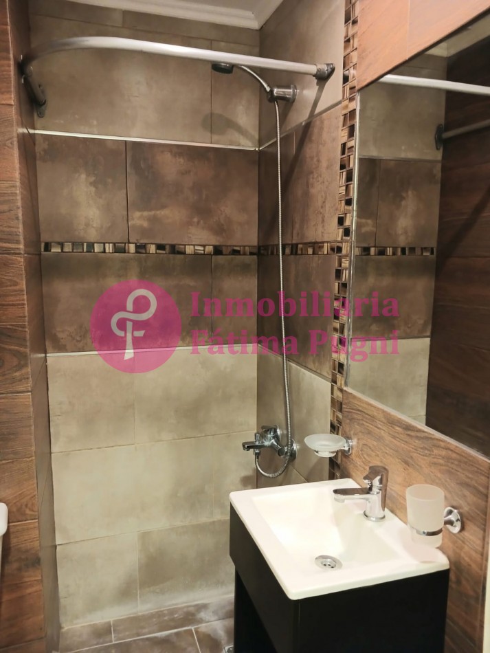 Departamento 1 ambiente a la calle con balcon- Impecable