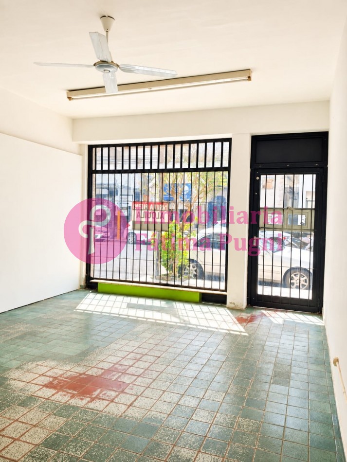 Local comercial- La Perla- Balcarce 3318 