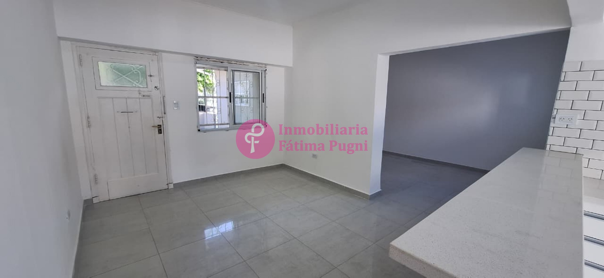 Florisbelo Acosto casi Tejedor - Casa 3 ambientes con garage y patio con Quincho- Reciclada