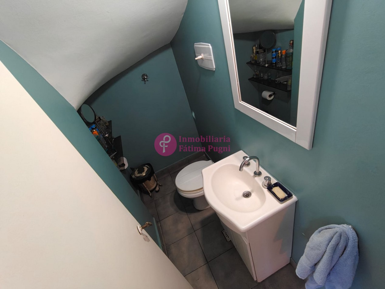 Dorrego y Berutti- La Perla- Casa 4 ambientes , jardin y parque -