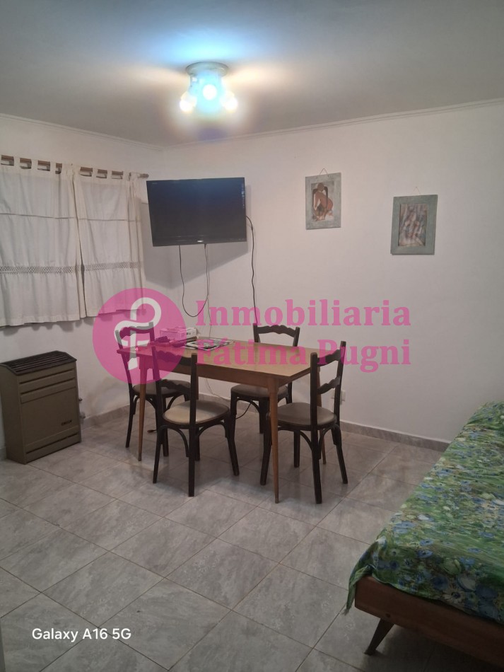 Salta casi Balcarce. Departamento 2 1/2 ambientes lateral 1°piso por escaleras