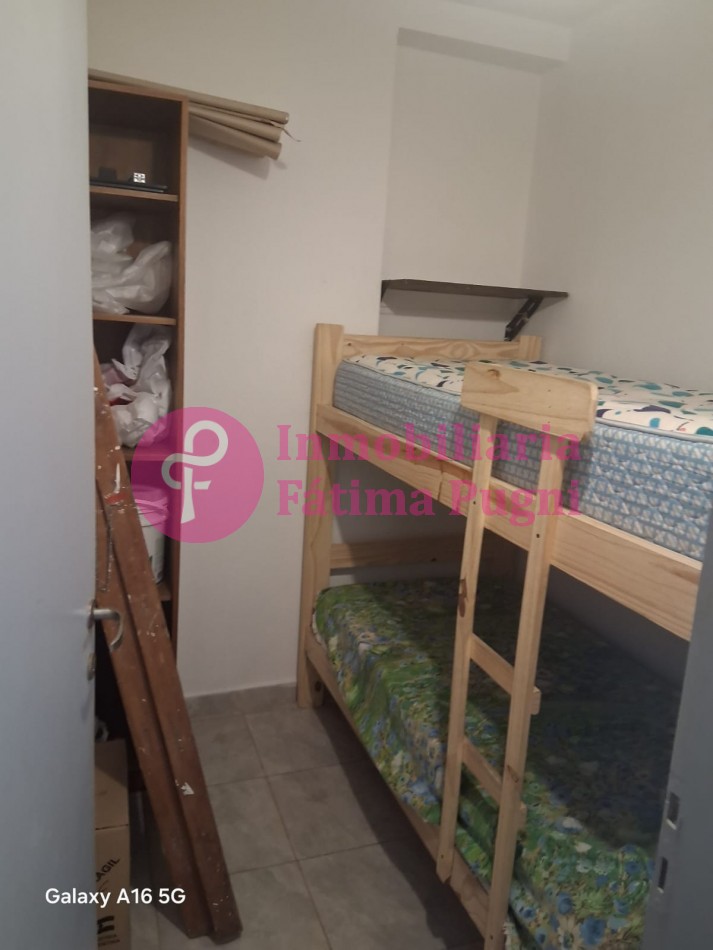 Salta casi Balcarce. Departamento 2 1/2 ambientes lateral 1°piso por escaleras